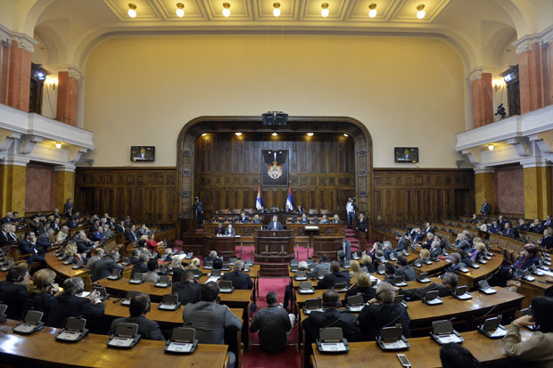 Посланици у петак смењују Гашића